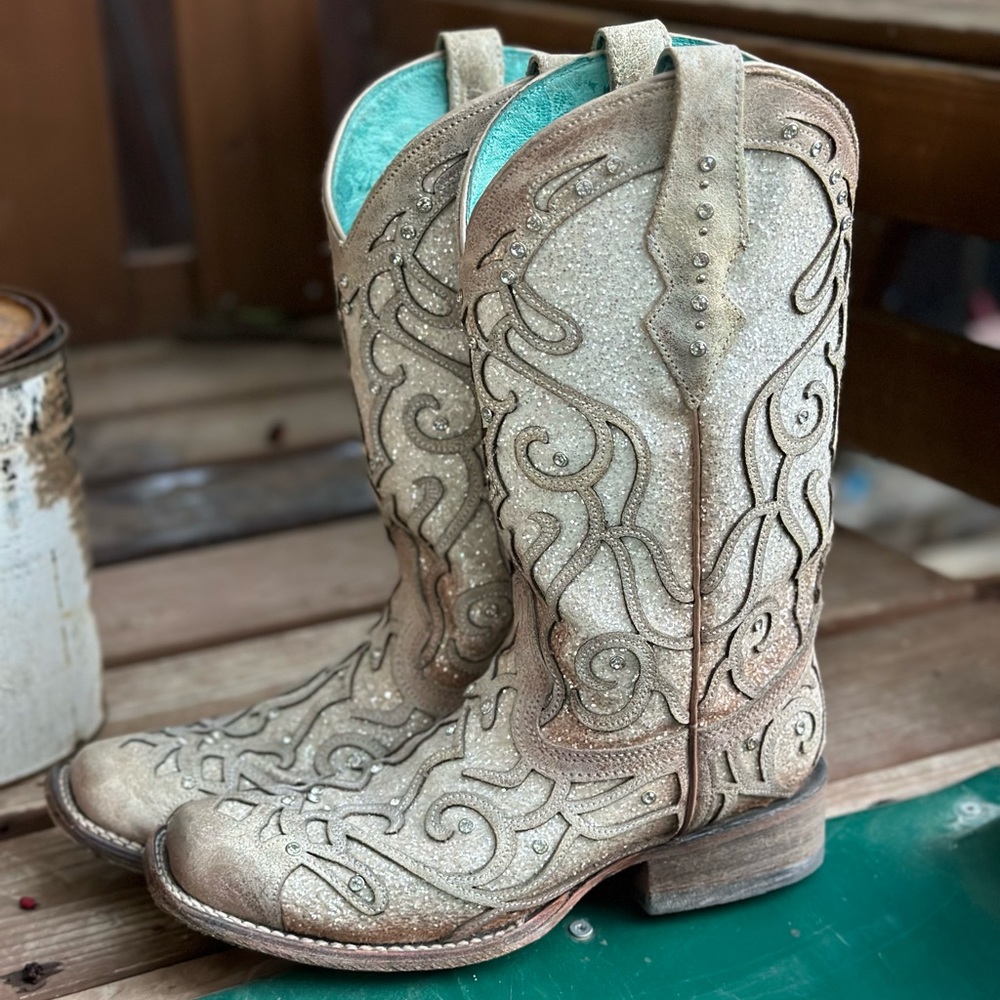Corral Women’s White Glitter Inlay Western Boots